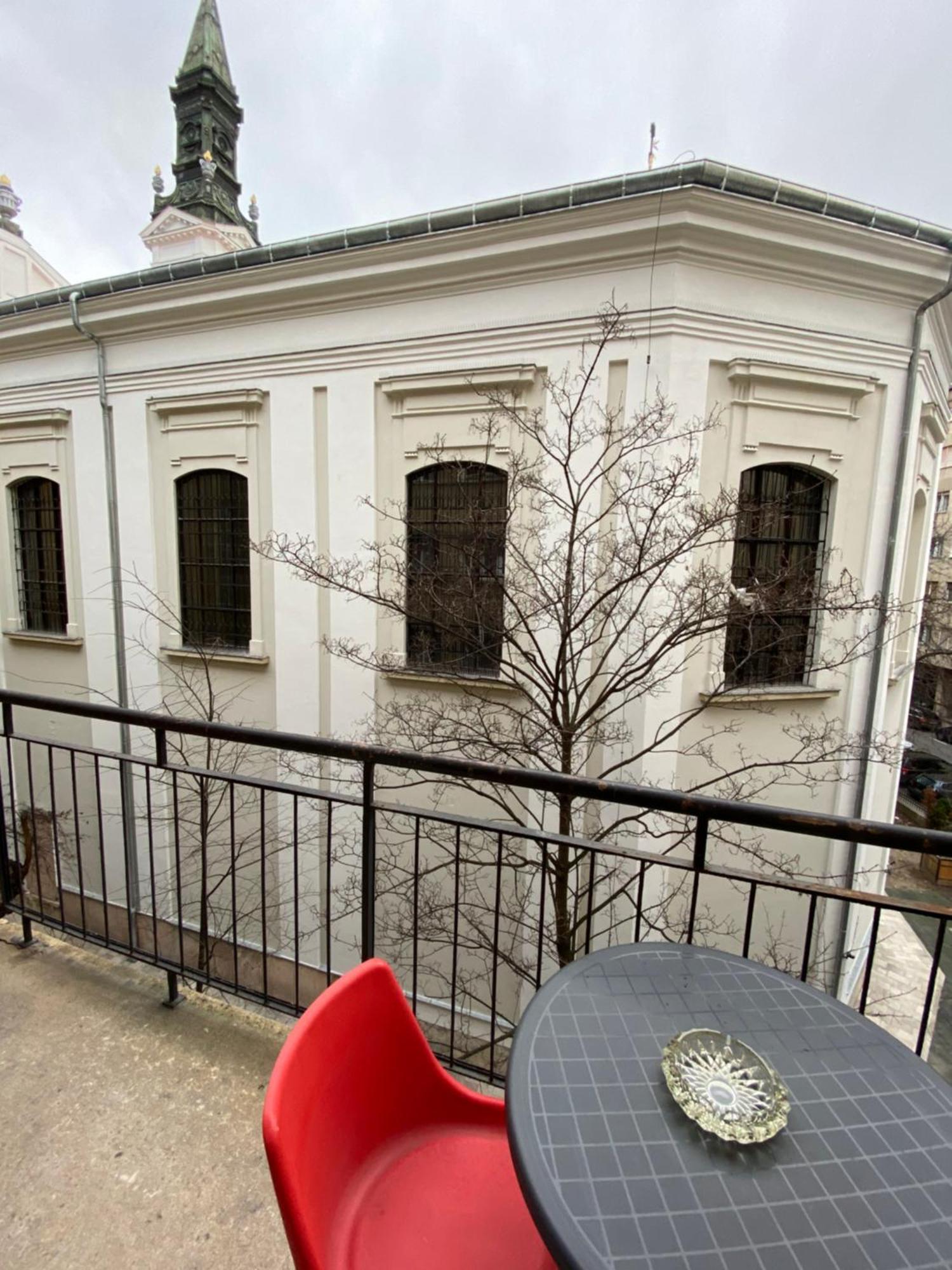 Apartment And Rooms Heart Of The City Budapest Exterior photo